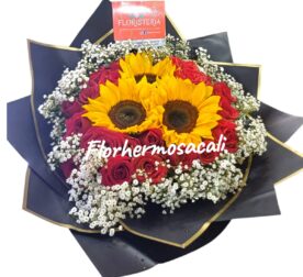 ROSAS LINDAS CON GIRASOLES